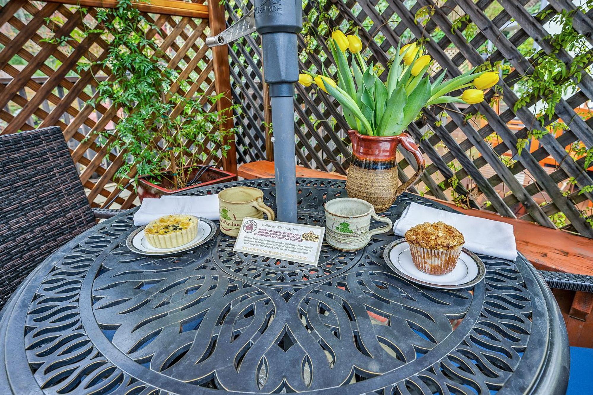 Calistoga Wine Way Inn Экстерьер фото