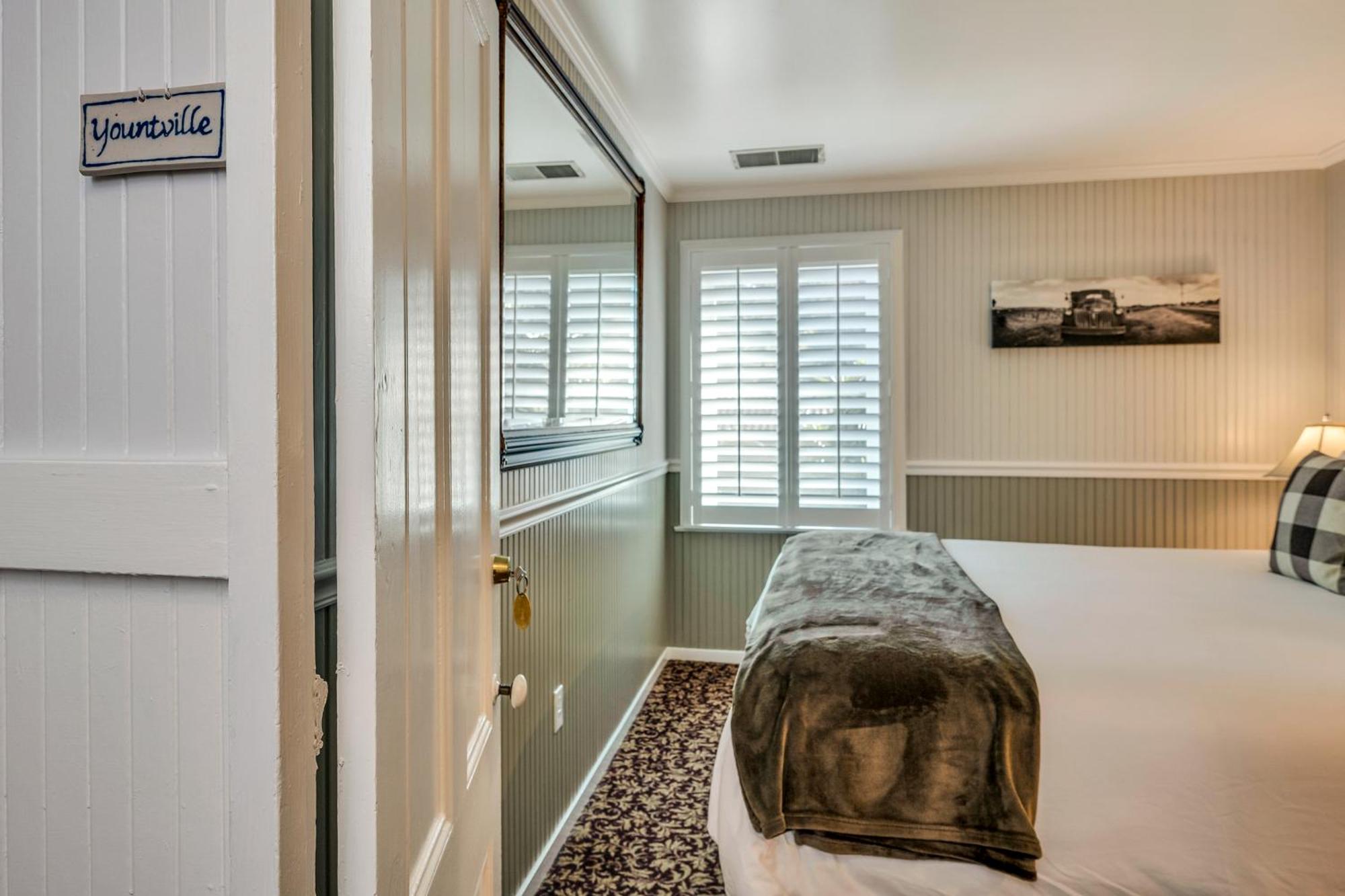 Calistoga Wine Way Inn Экстерьер фото