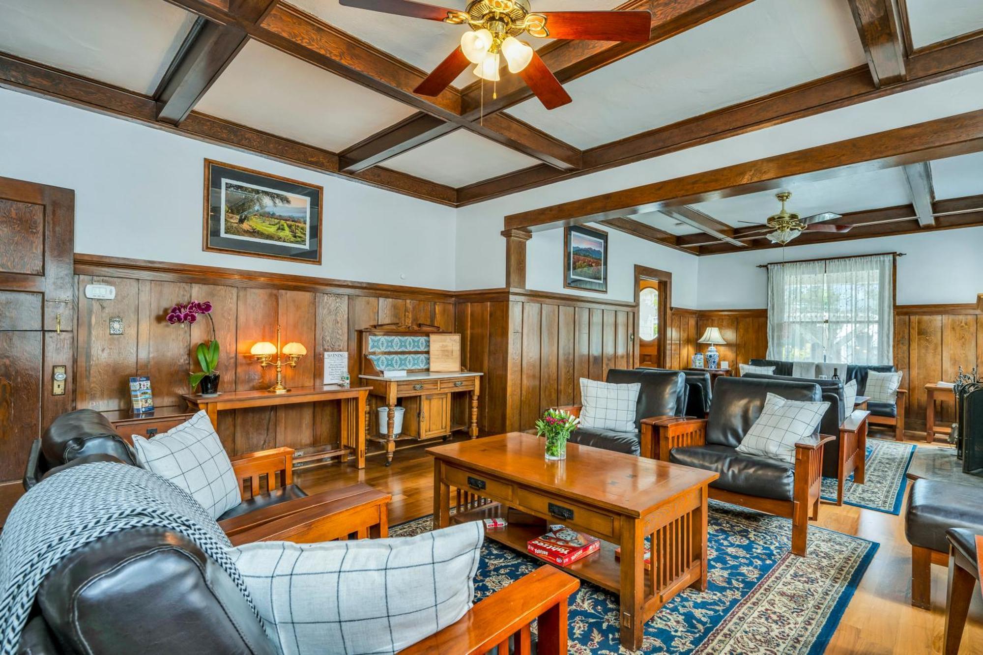 Calistoga Wine Way Inn Экстерьер фото