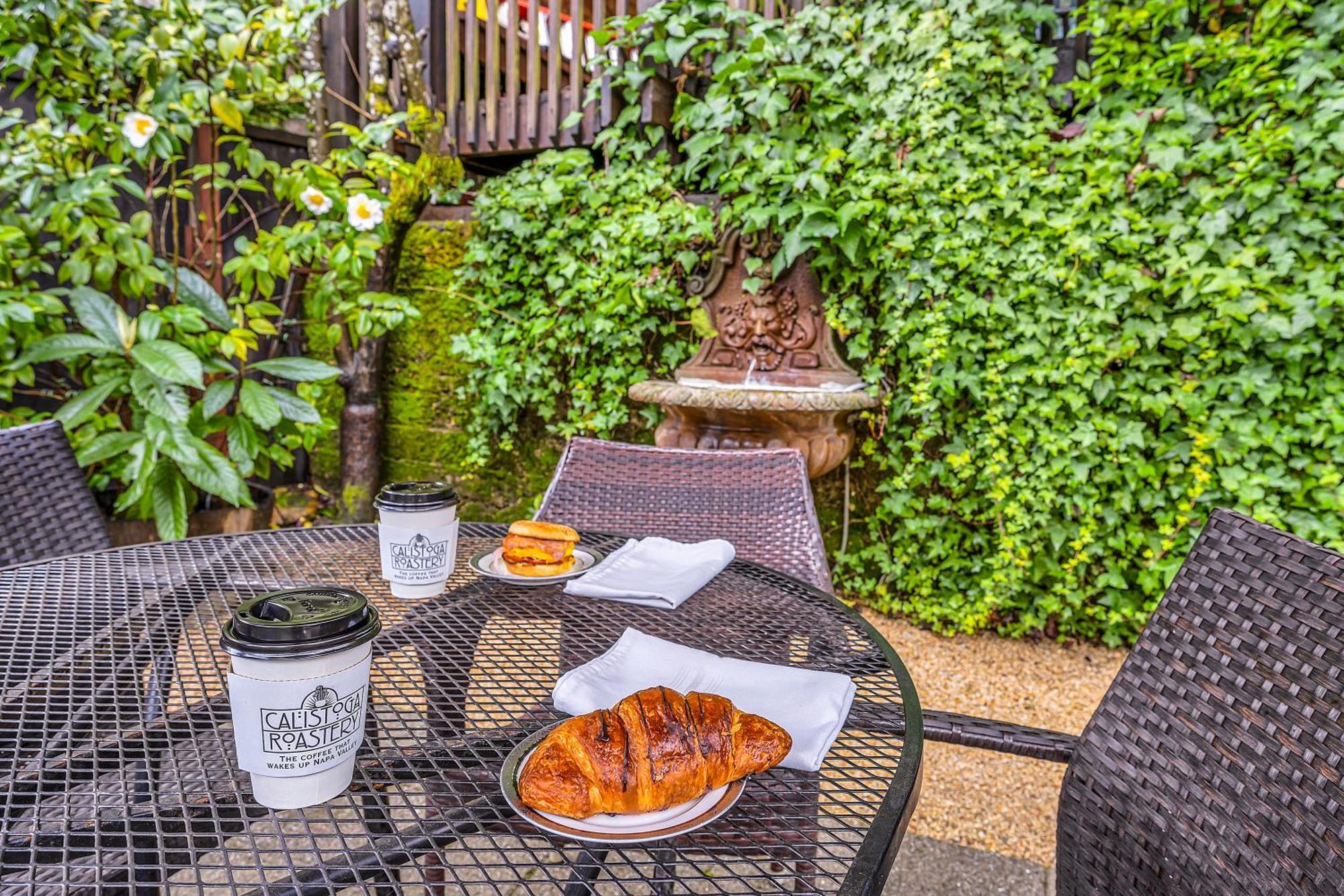 Calistoga Wine Way Inn Экстерьер фото